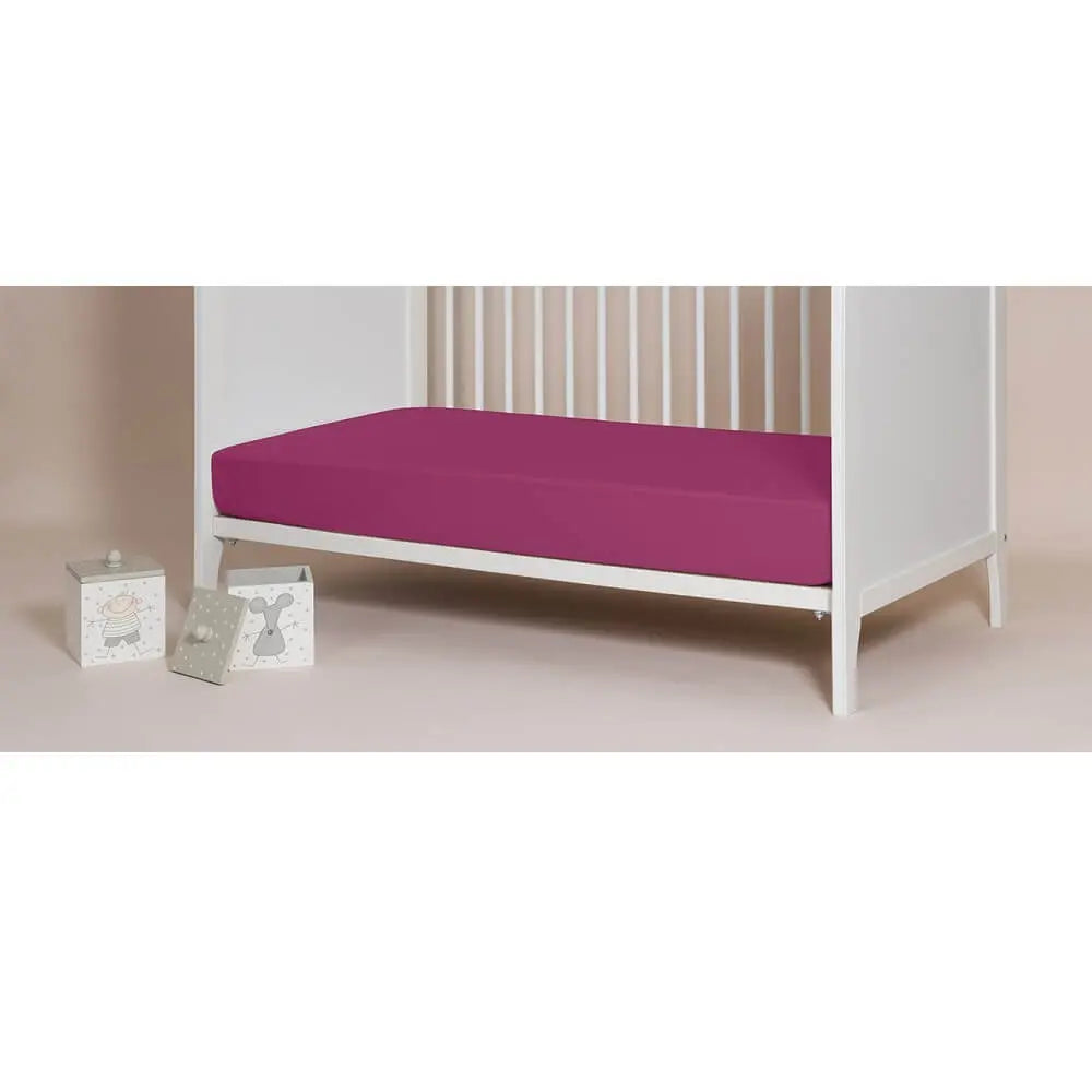 Respira Vanntett og pustende laken, mørk rosa 60x120 Bedtime.no.