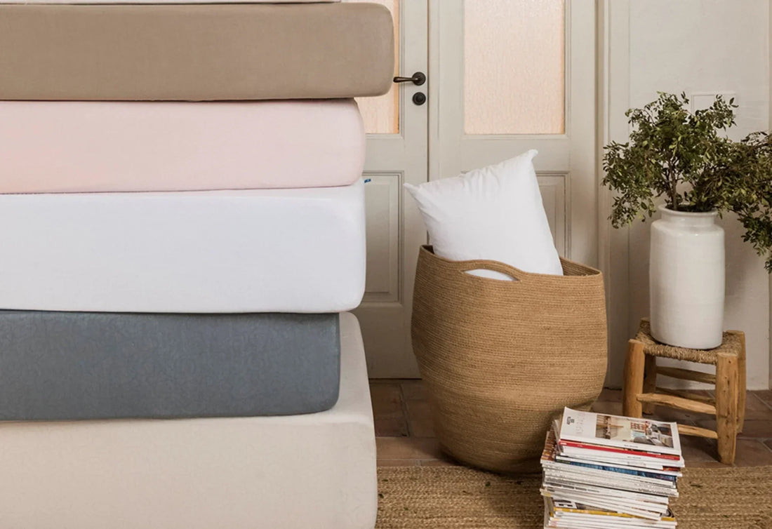 Beskytt madrassen din med vanntett laken.