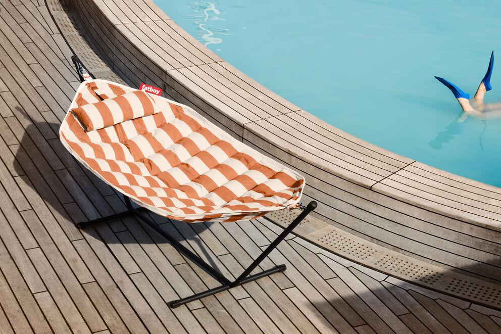 Slik velger du riktig hengekøye til hagen – komplett hengekøye guide