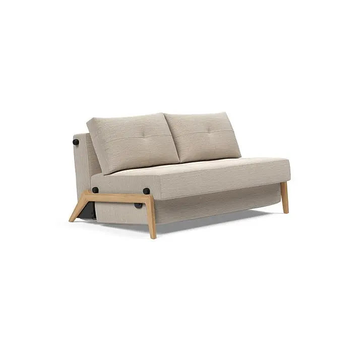 Sovesofa Cubed 02 med Eik Ben fra Innovation Living