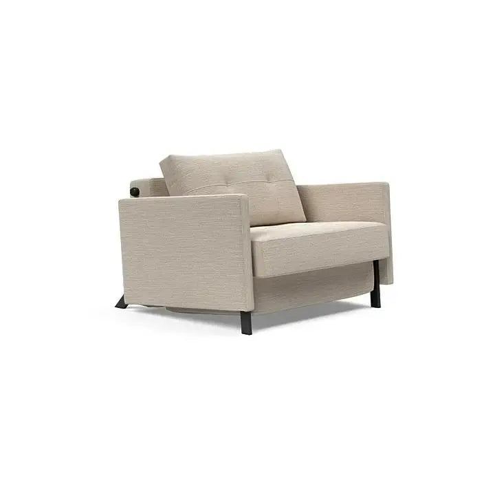 Stol Cubed 02 med Armlener fra Innovation Living