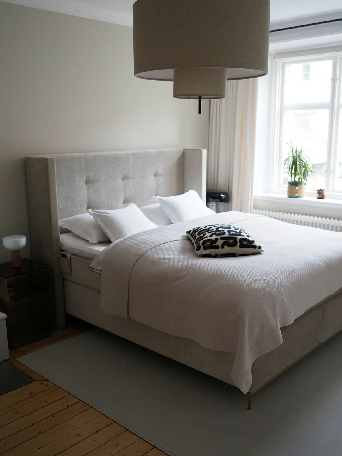 Skaftö kontinentalseng fra Carpe Diem Beds i interiør