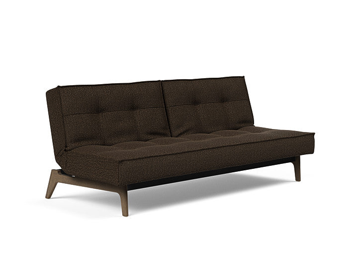 Sovesofa Splitback med Røkt Eik ben fra Innovation Living