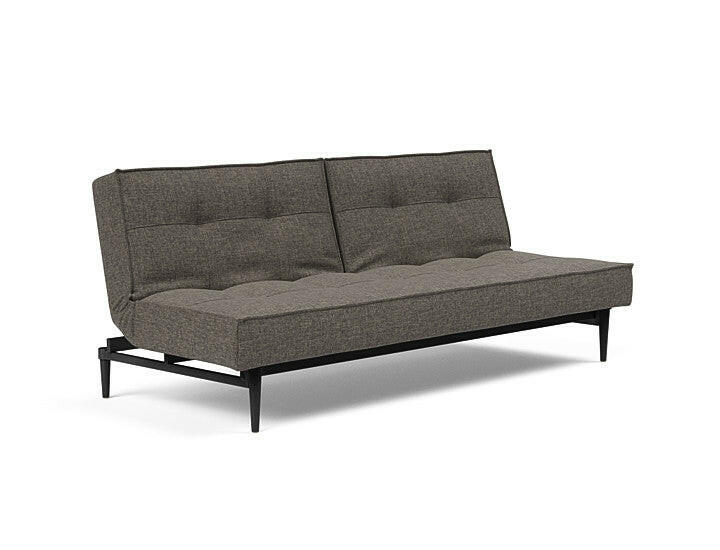 Sovesofa Splitback med Sort Styletto ben fra Innovation Living Innovation Living