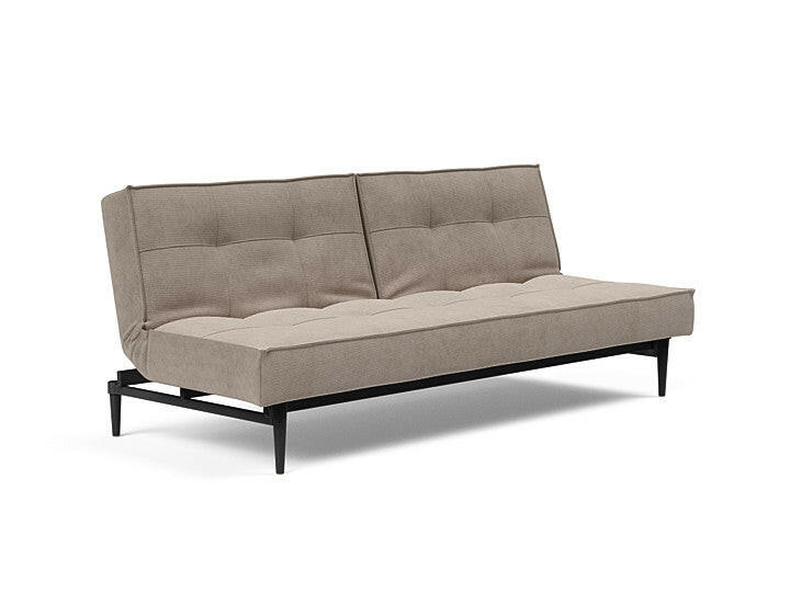 Sovesofa Splitback med Sort Styletto ben fra Innovation Living Bedtime.no.