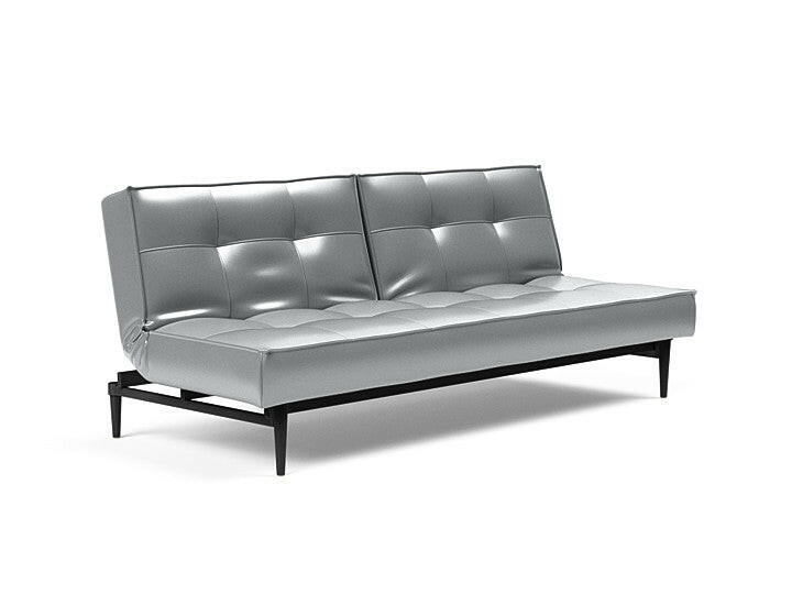 Sovesofa Splitback med Sort Styletto ben fra Innovation Living Innovation Living