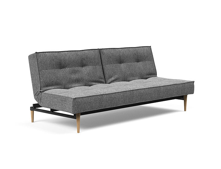 Sovesofa Splitback med Lys Styletto ben fra Innovation Living