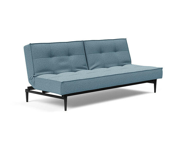 Sovesofa Splitback med Sort Styletto ben fra Innovation Living Innovation Living