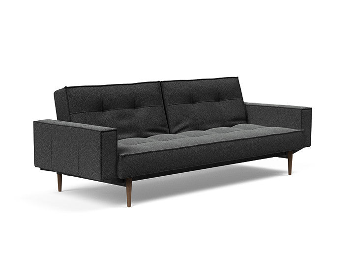 Sovesofa Splitback med Armlener & Mørk Styletto ben fra Innovation Living