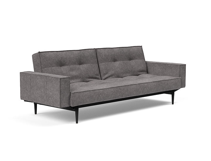 Sovesofa Splitback med Armlener & Sort Styletto ben fra Innovation Living