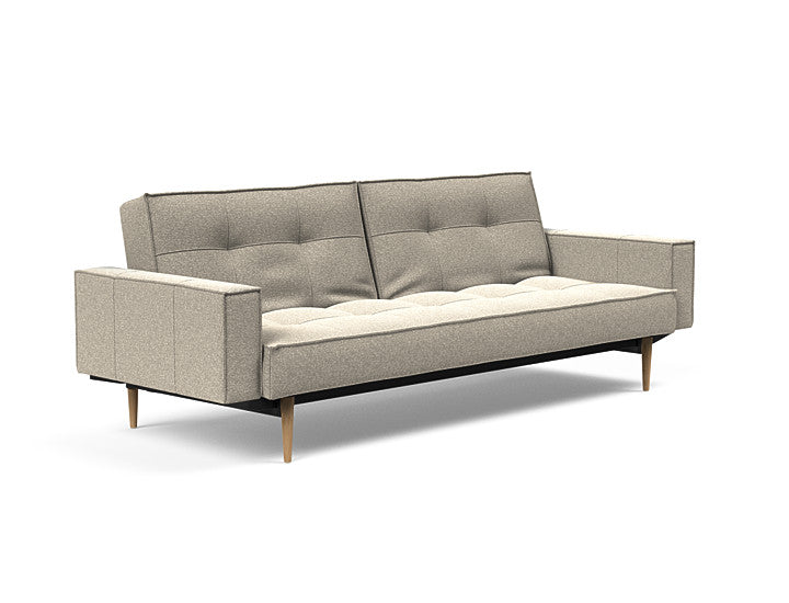Sovesofa Splitback med Armlener & Lys Styletto ben fra Innovation Living