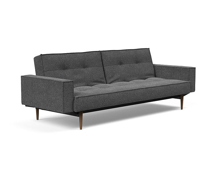 Sovesofa Splitback med Armlener & Mørk Styletto ben fra Innovation Living