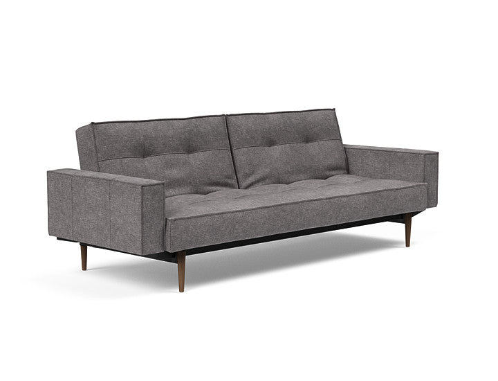 Sovesofa Splitback med Armlener & Mørk Styletto ben fra Innovation Living