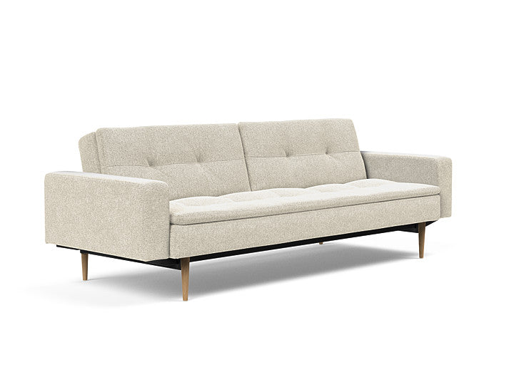 Sovesofa Dublexo med Armlener & Lys Styletto ben fra Innovation Living