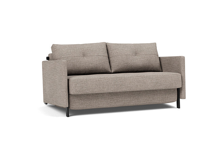 Cubed 02 med armlener – 472 – 140x200 – produktvisualisering fra Innovation Living