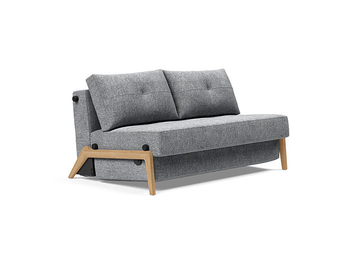 Sovesofa Cubed 02 med Eik Ben fra Innovation Living