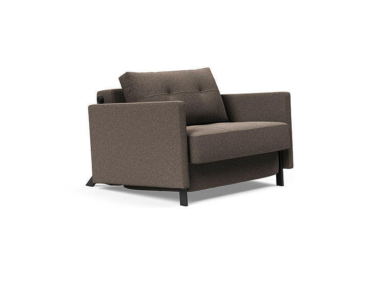 Stol Cubed 02 med Armlener fra Innovation Living Bedtime.no.