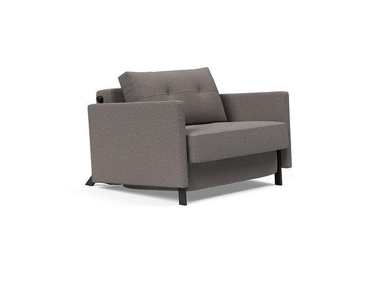 Stol Cubed 02 med Armlener fra Innovation Living Bedtime.no.