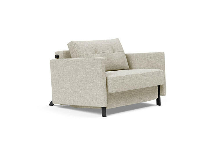 Stol Cubed 02 med Armlener fra Innovation Living Bedtime.no.