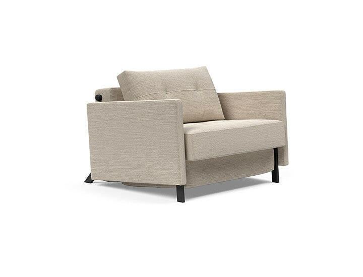 Stol Cubed 02 med Armlener fra Innovation Living Bedtime.no.