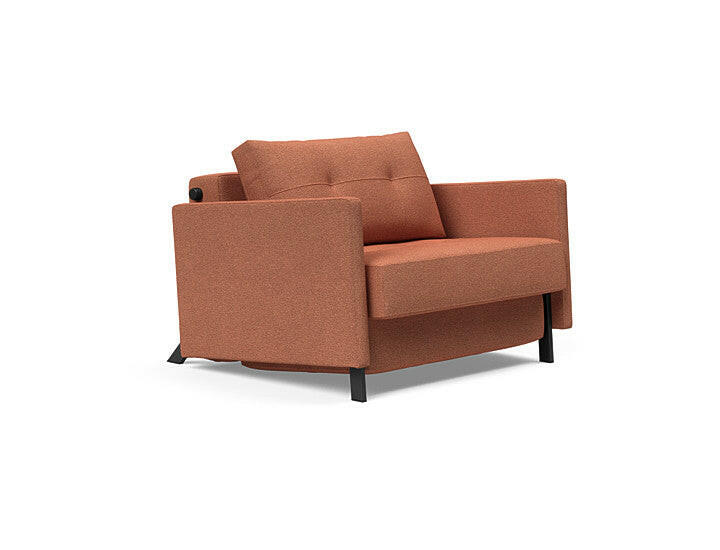 Stol Cubed 02 med Armlener fra Innovation Living Bedtime.no.