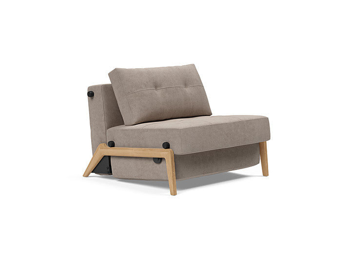 Stol Cubed 02 med Eik Ben fra Innovation Living
