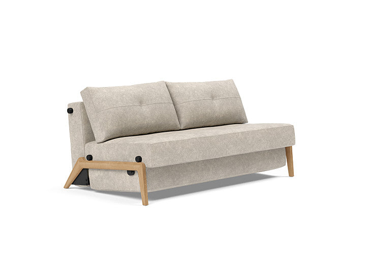 Sovesofa Cubed 02 med Eik Ben fra Innovation Living