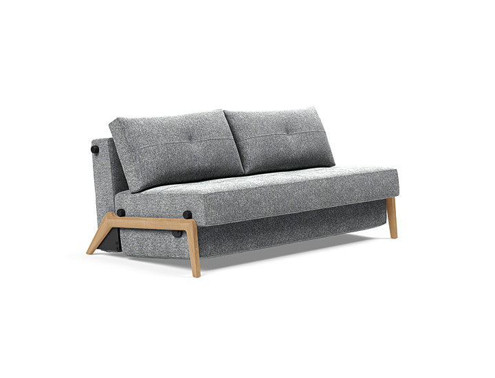 Sovesofa Cubed 02 med Eik Ben fra Innovation Living