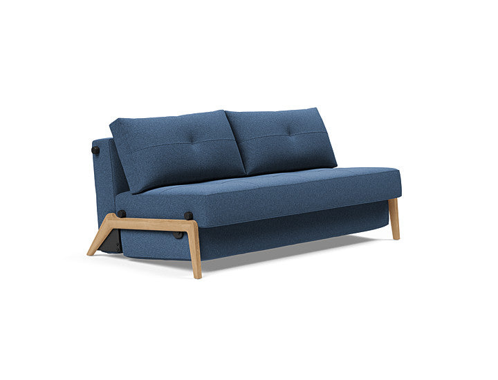 Sovesofa Cubed 02 med Eik Ben fra Innovation Living