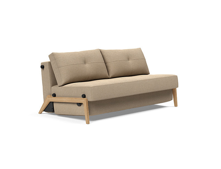 Sovesofa Cubed 02 med Eik Ben fra Innovation Living