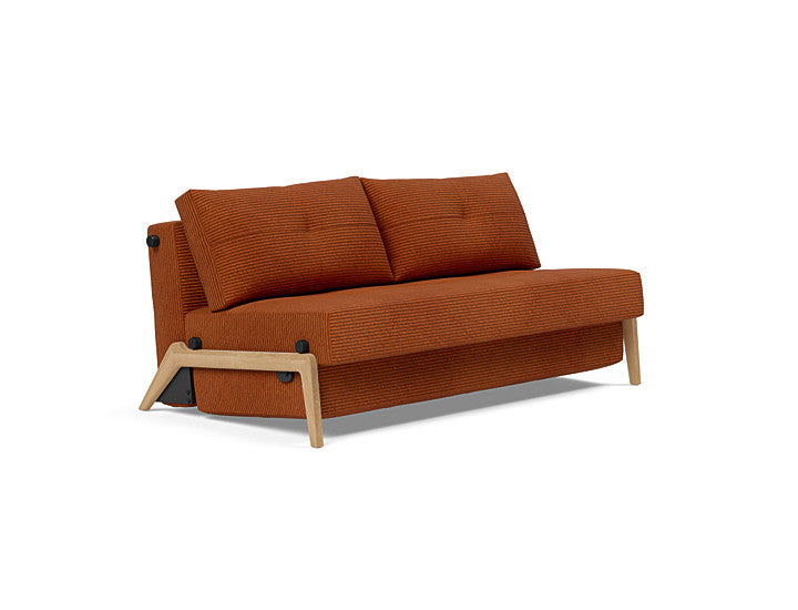 Sovesofa Cubed 02 med Eik Ben fra Innovation Living