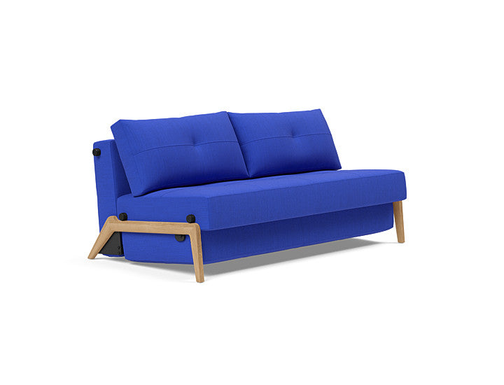 Sovesofa Cubed 02 med Eik Ben fra Innovation Living