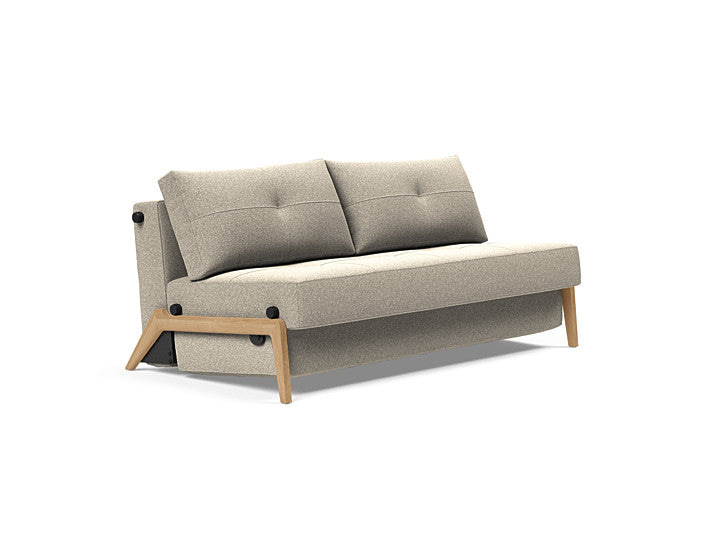 Sovesofa Cubed 02 med Eik Ben fra Innovation Living
