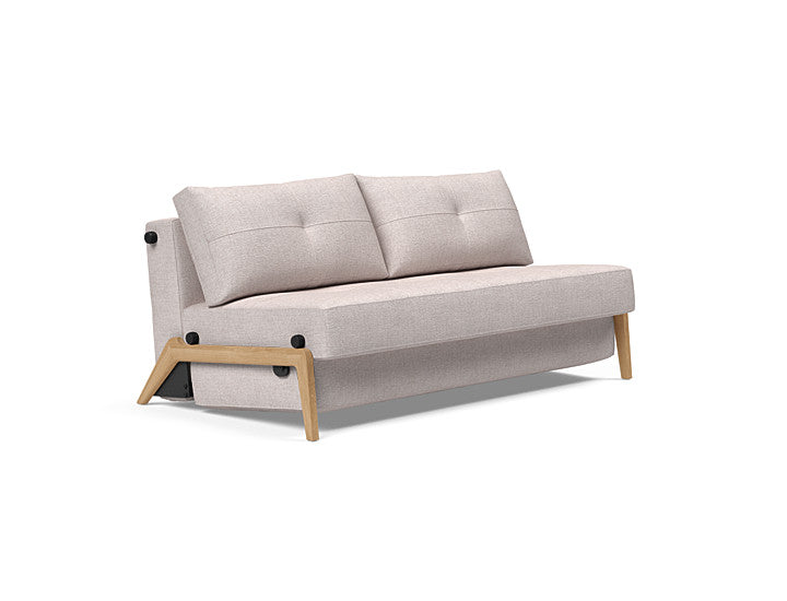 Sovesofa Cubed 02 med Eik Ben fra Innovation Living