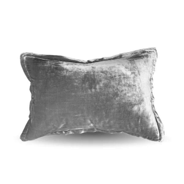 Silkevelour putetrekk Soft Grey 40×60 cm Bedtime.no.