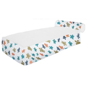 VILEBREQUIN deckchair white raffia with turtle embroidery Bedtime.no.