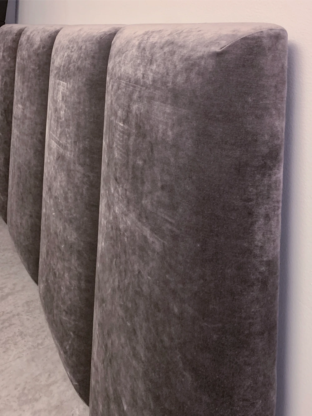 Sengegavl, utstillingsmodell, Skjärgård Grå fløyel