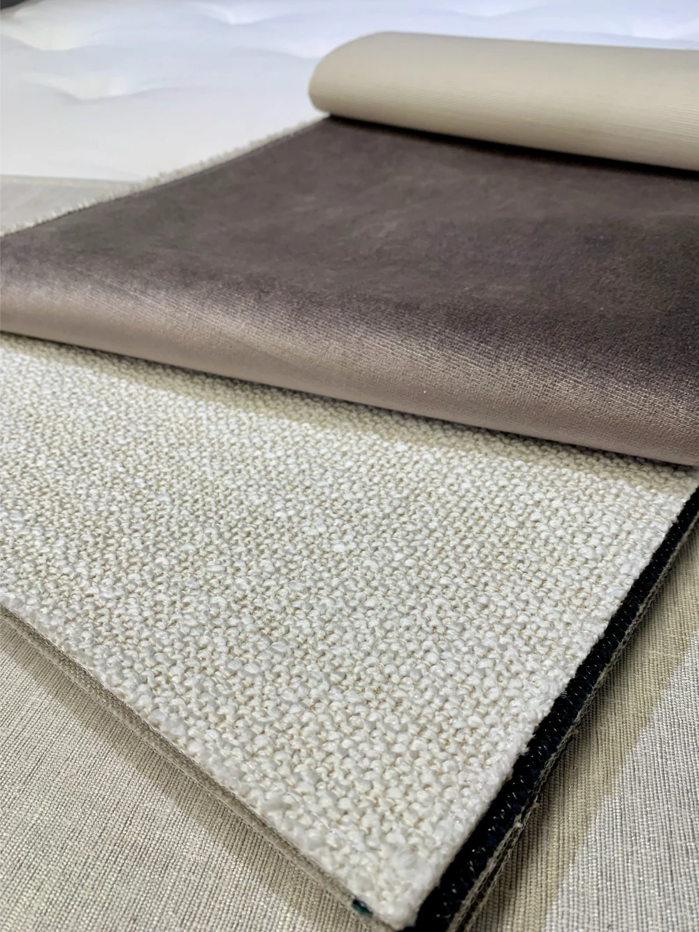 Sengegavl, utstillingsmodell, Skjärgård Grå fløyel