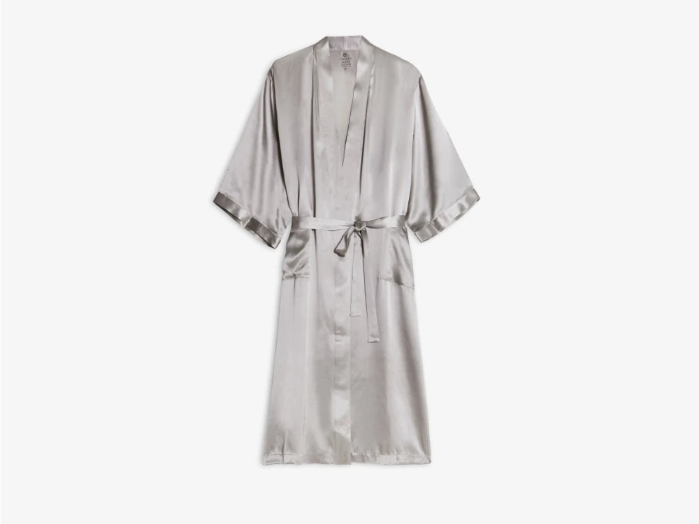 Silkekimono fra Carpe Diem Beds Bedtime.no.