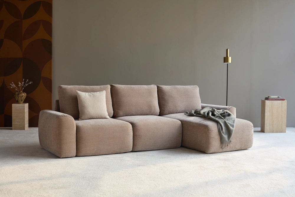 Sovesofa Norum Chunky med sjeselong  fra Innovation Living