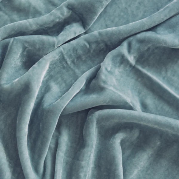 Silkevelour hotellputetrekk Turquoise 70×100 cm Bedtime.no.