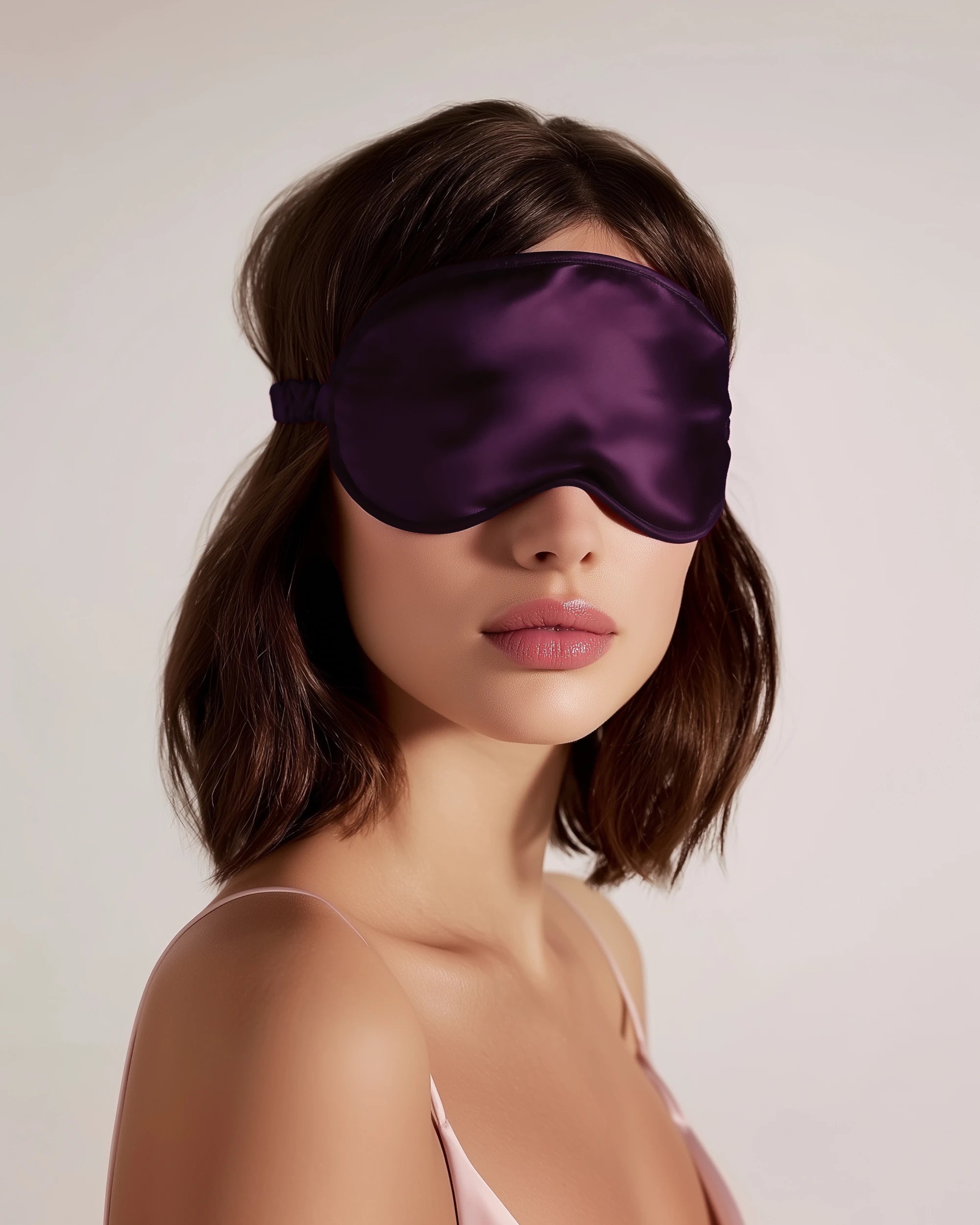 Silke Sovemaske Mørk Aubergine