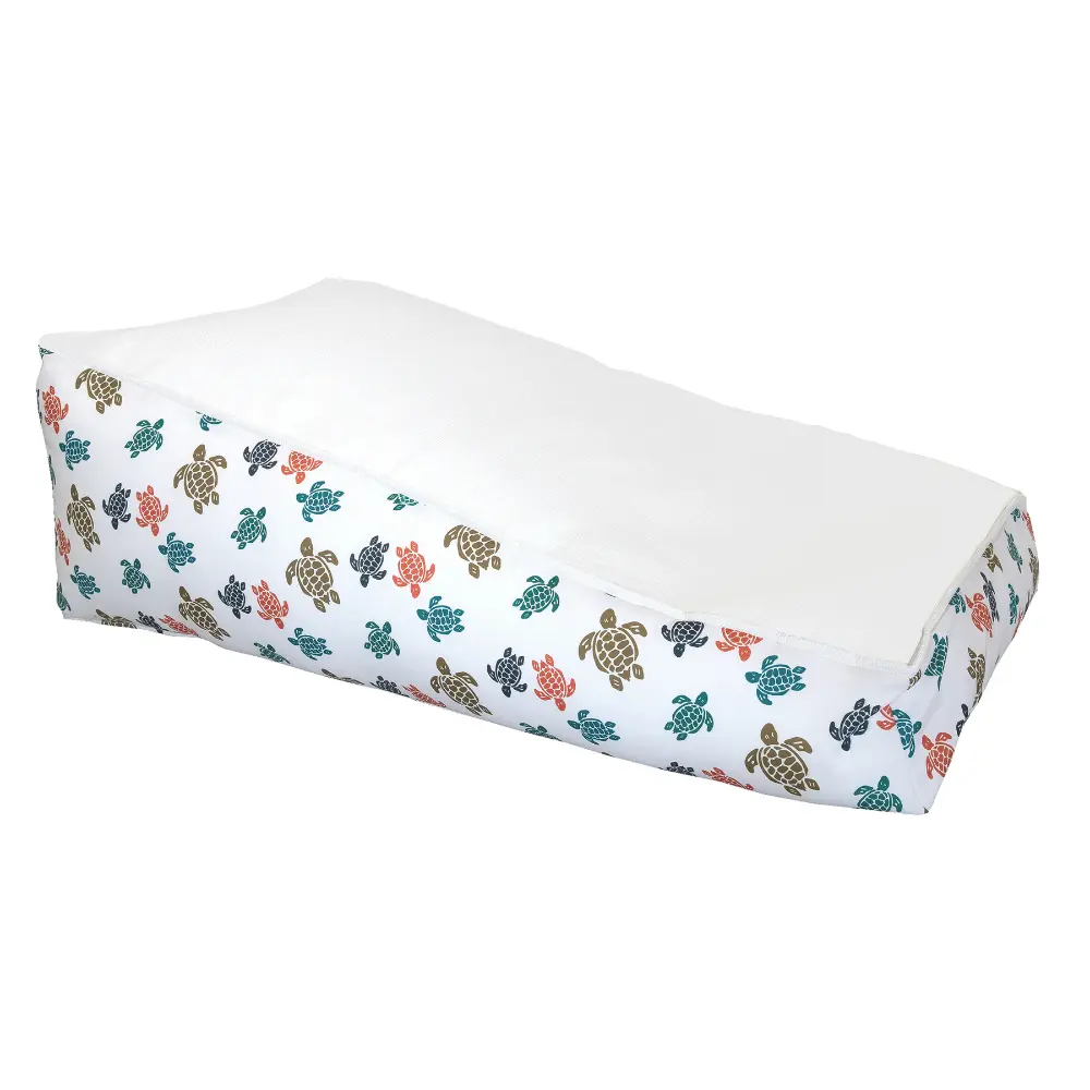 Flytende Solseng white raffia with turtle embroidery Bedtime.no.