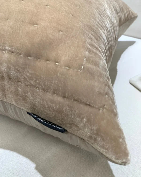 Silkevelour putetrekk Taupe 60×60 cm