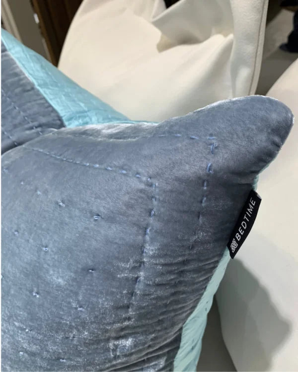 Silkevelour hotellputetrekk Turquoise 70×100 cm Bedtime.no.