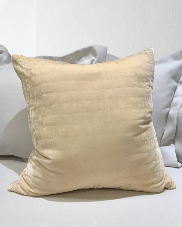 Silkevelour putetrekk Golden Sand 60×60 cm Bedtime.no.