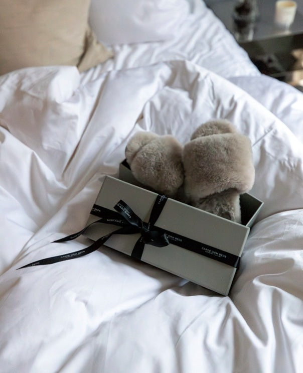 Fuskepels Tøfler fra Carpe Diem Beds