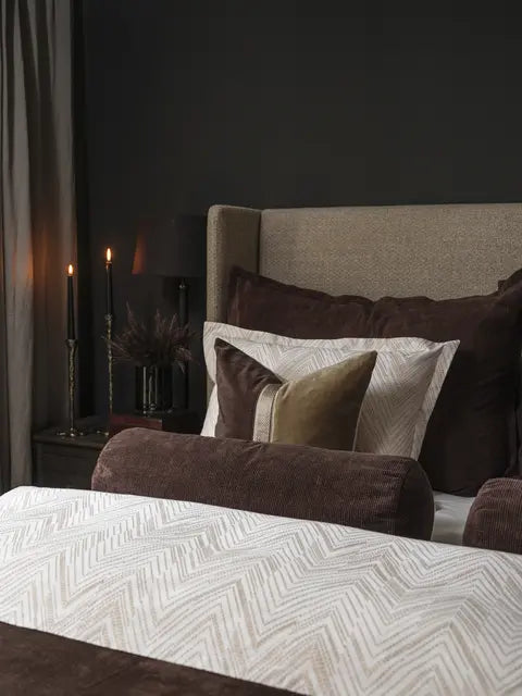 Halvor Bakke Zeva Sengesett Lys sand