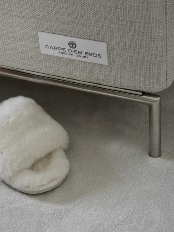 Saueskinn Slippers offwhite Carpe Diem Beds