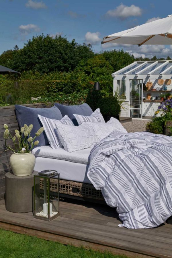 Sommer sengetøy oppreddd seng ute sengesett Bloubergstrand krepp stripet sengesett vintage indigo
